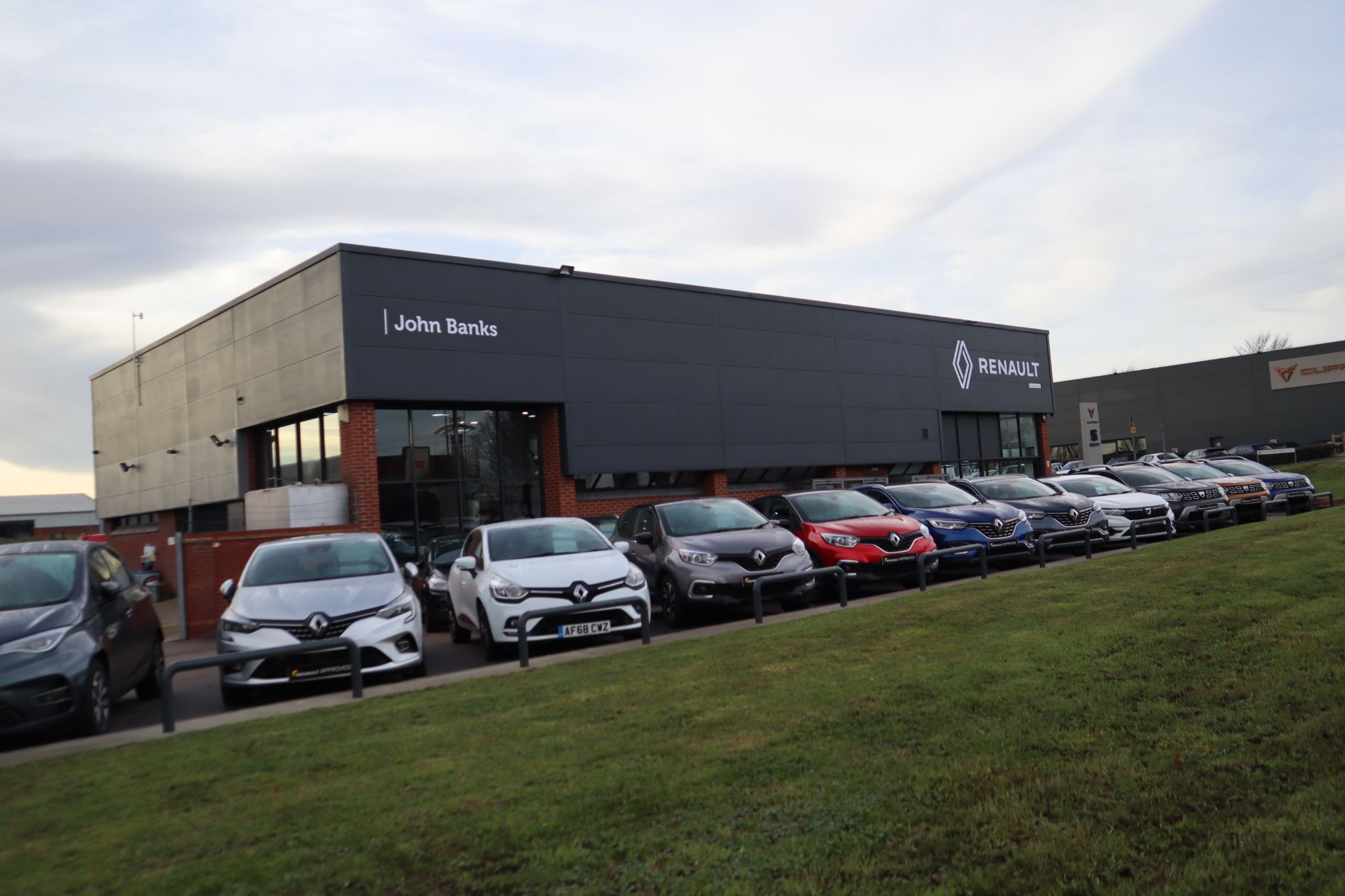 John Banks Renault & Dacia Ipswich Car dealership in Ipswich AutoTrader